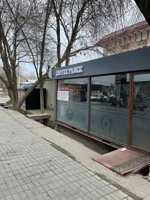 Сдается торговое помещение − 15 м²