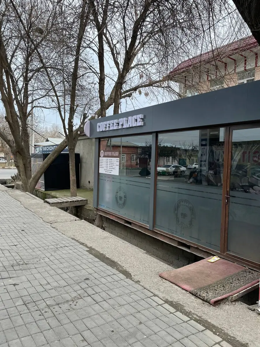 Сдается торговое помещение − 15 м²