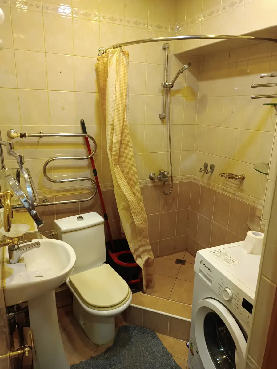 1 xonali kvartira − 35 m², 4/4 qavat