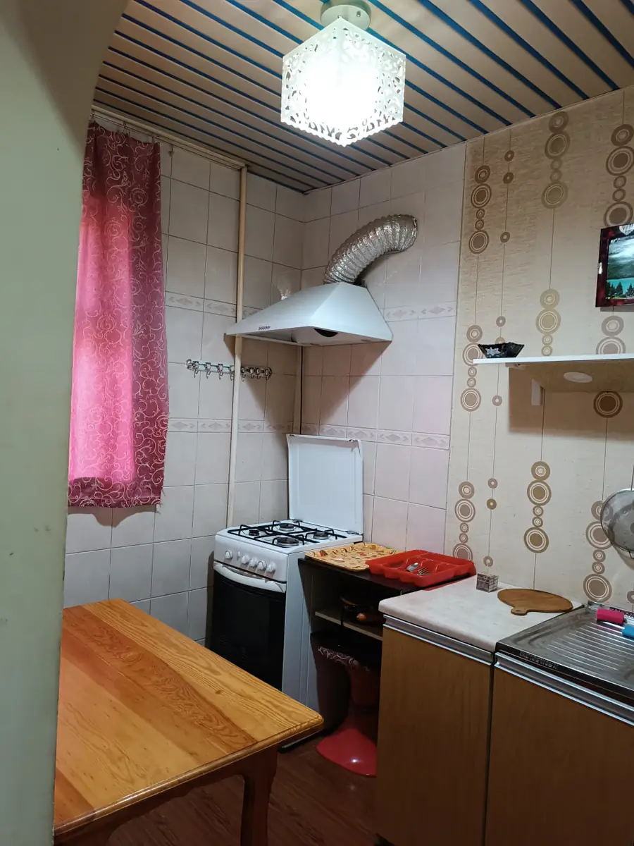1 xonali kvartira − 35 m², 4/4 qavat