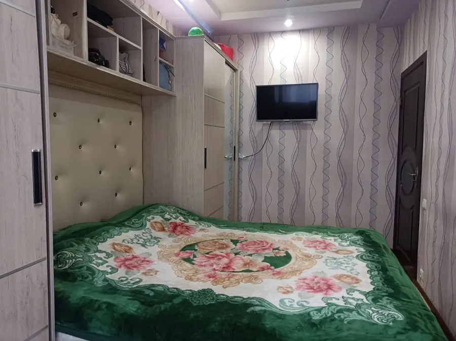 Продается 3-комнатная квартира − 78 м²