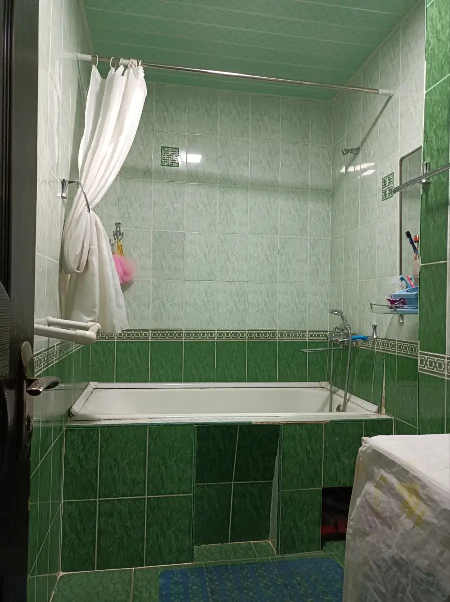 Продается 3-комнатная квартира − 78 м²