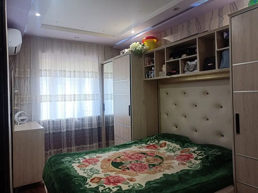 Продается 3-комнатная квартира − 78 м²