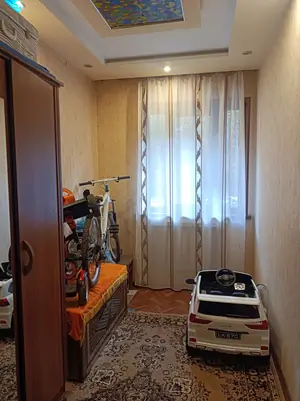 Продается 3-комнатная квартира − 78 м²