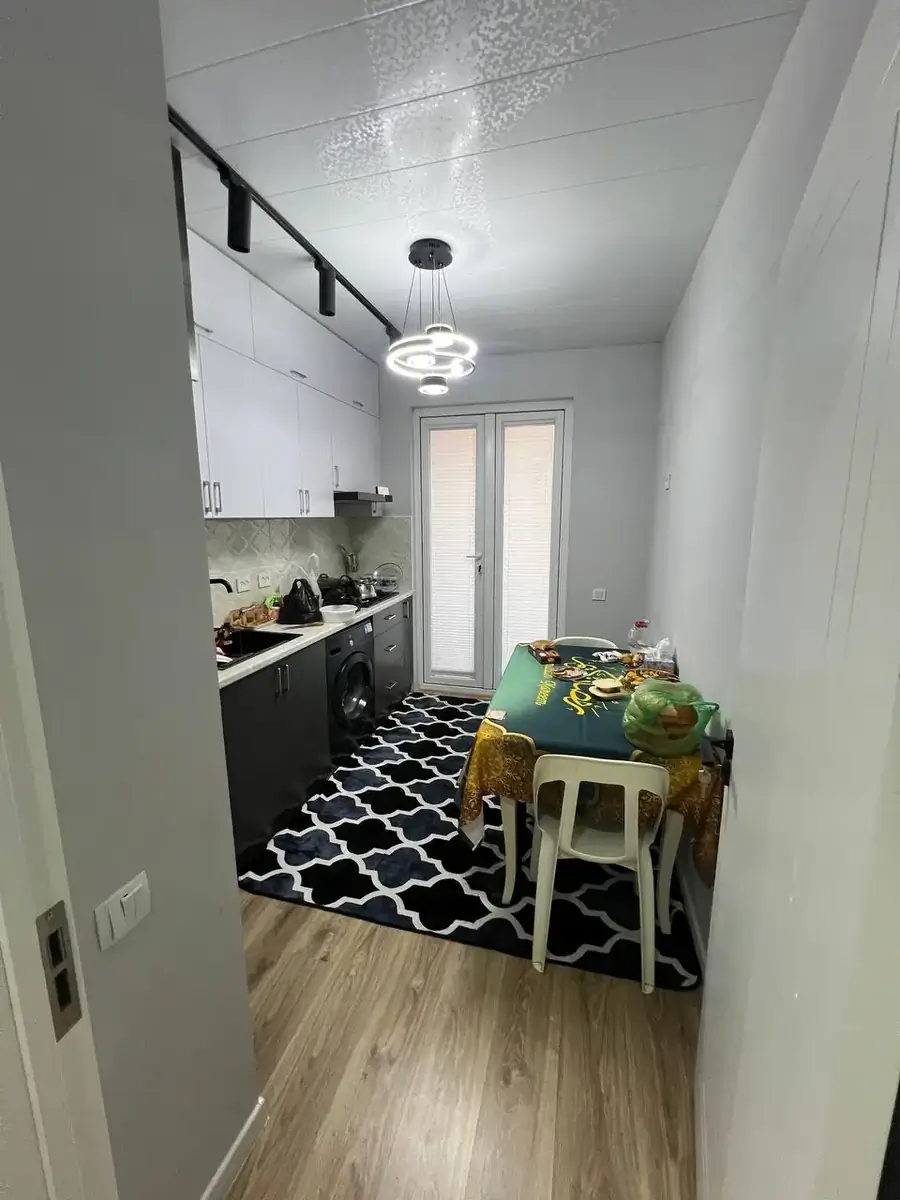 Продается 2-комнатная квартира − 48.5 м²