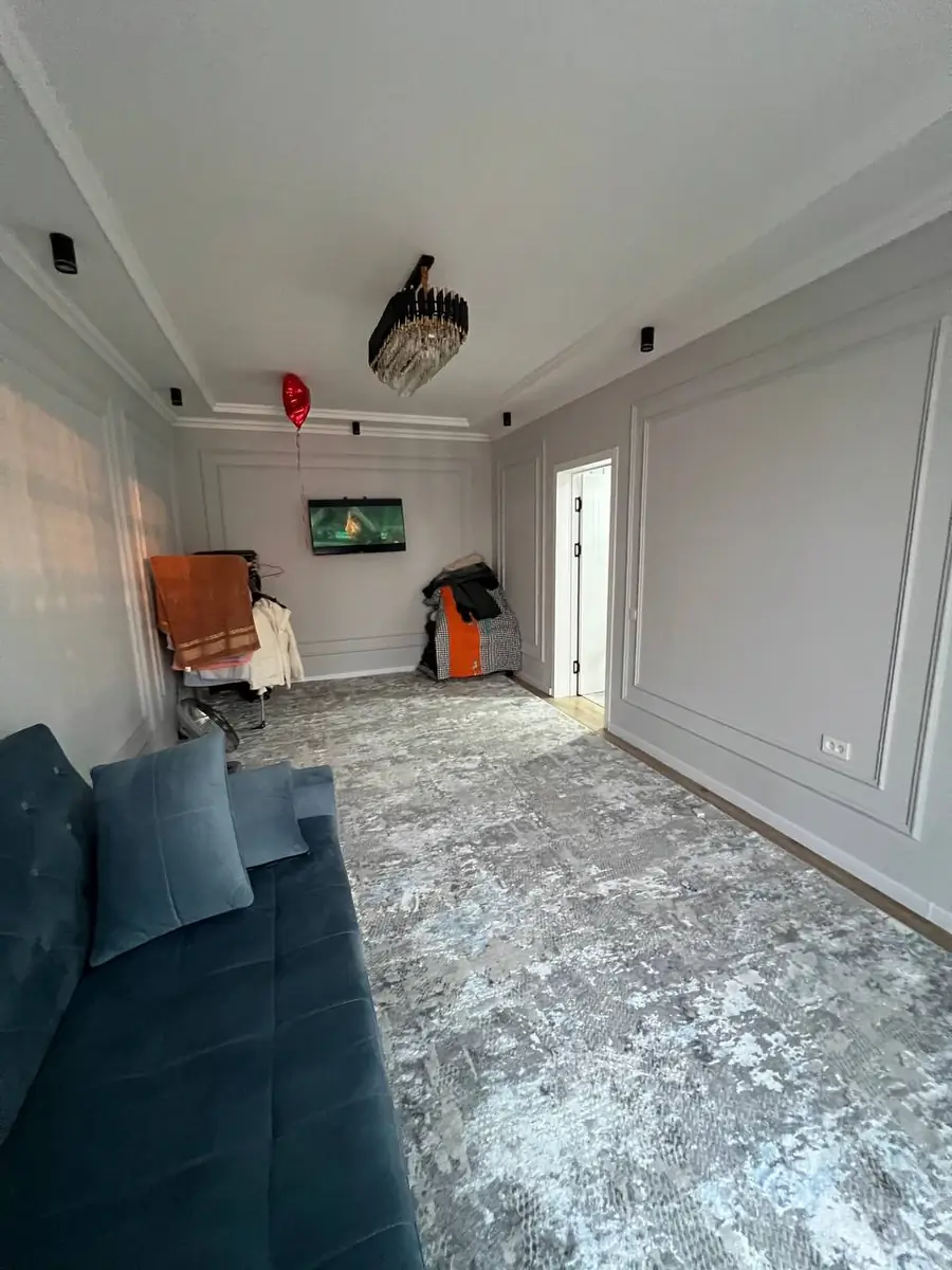 Продается 2-комнатная квартира − 48.5 м²