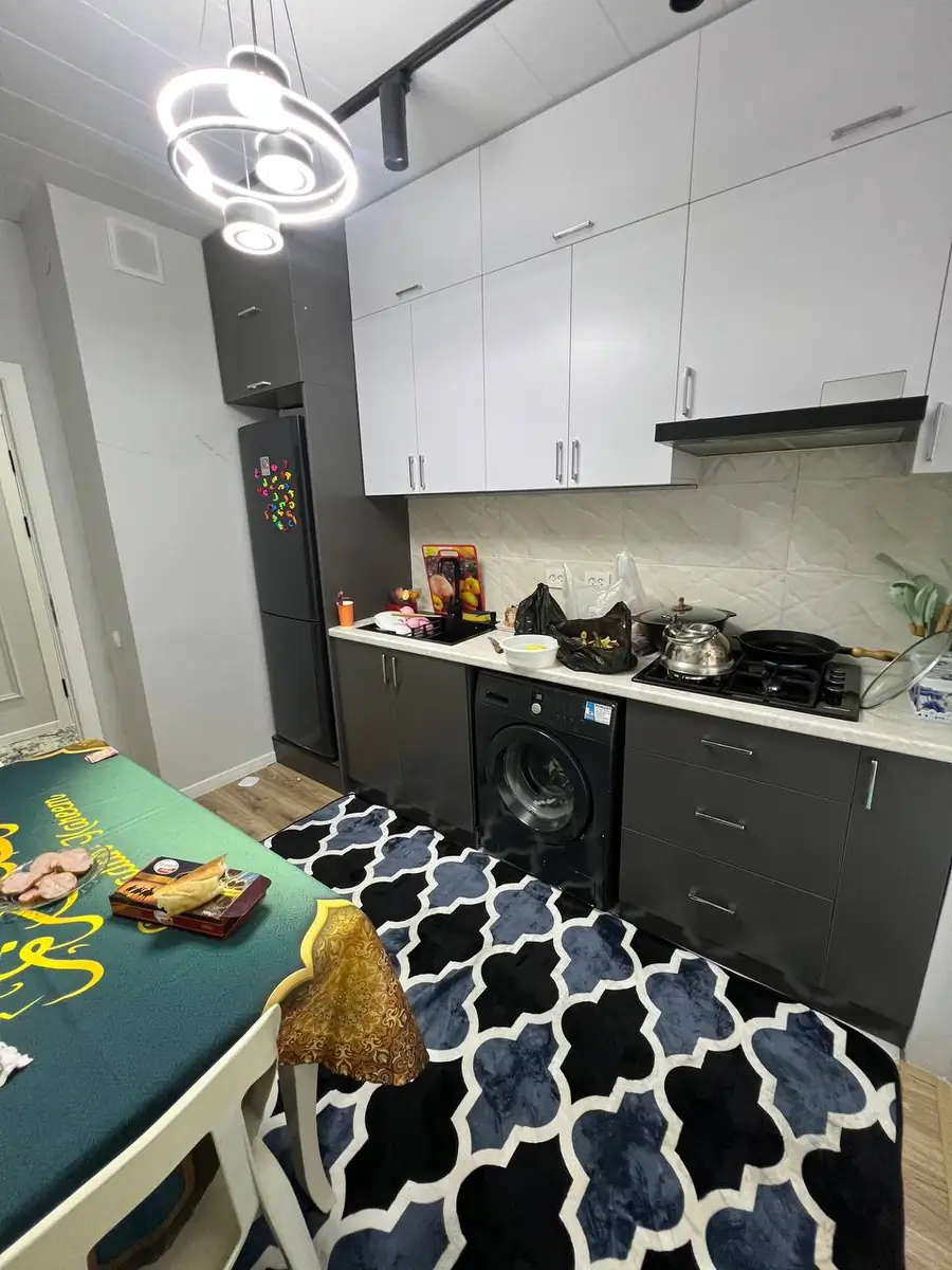 Продается 2-комнатная квартира − 48.5 м²