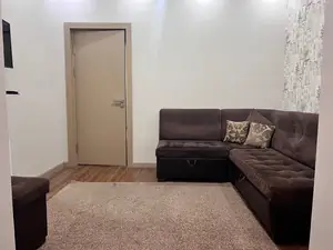 Продается 3-комнатная квартира − 79 м²