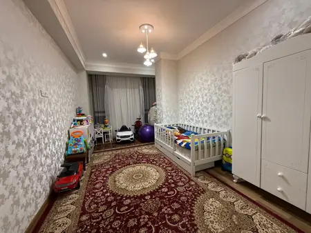 4-комнатная квартира − 136 м², 6/8 этаж