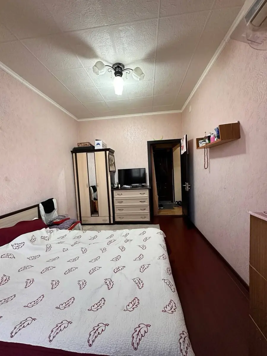 Продается 3-комнатная квартира − 75 м²