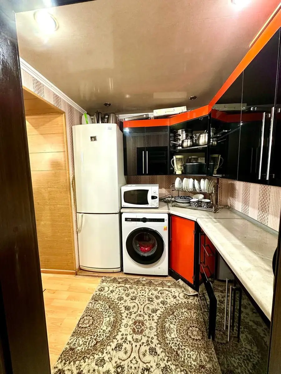 Продается 3-комнатная квартира − 72 м²