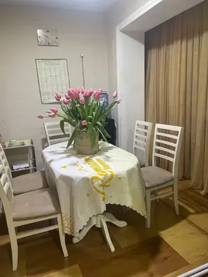Продается 3-комнатная квартира − 68 м²