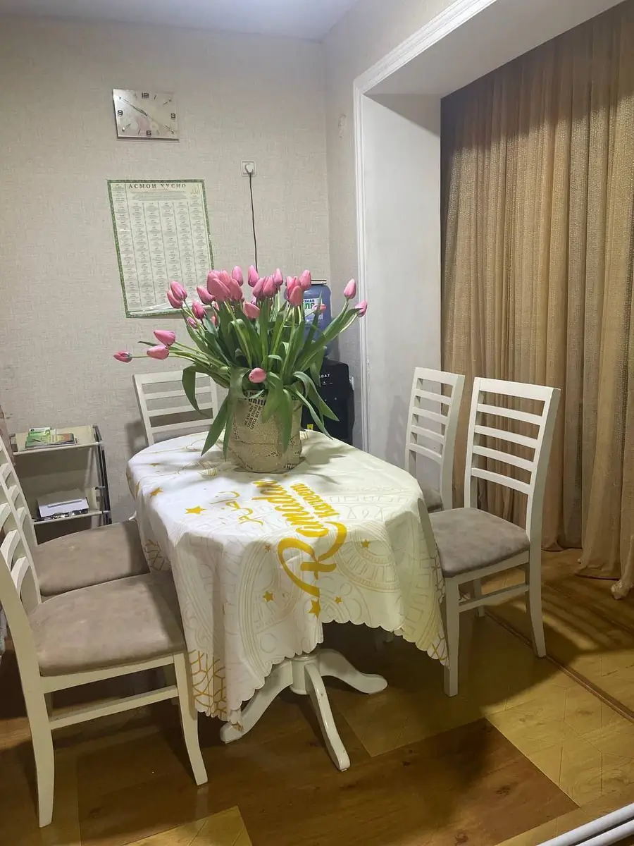 Продается 3-комнатная квартира − 68 м²