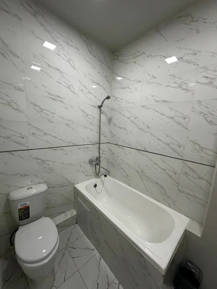2 xonali kvartira sotiladi − 48 m²