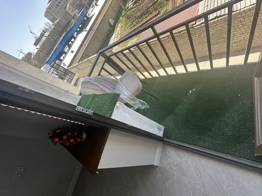 Продается 2-комнатная квартира − 65 м²