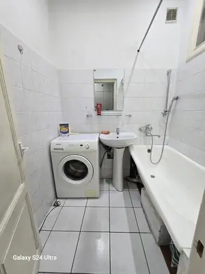 Продается 2-комнатная квартира − 54 м²