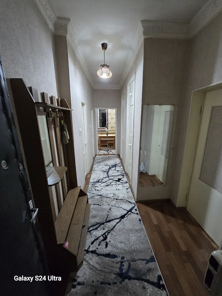 Продается 2-комнатная квартира − 54 м²