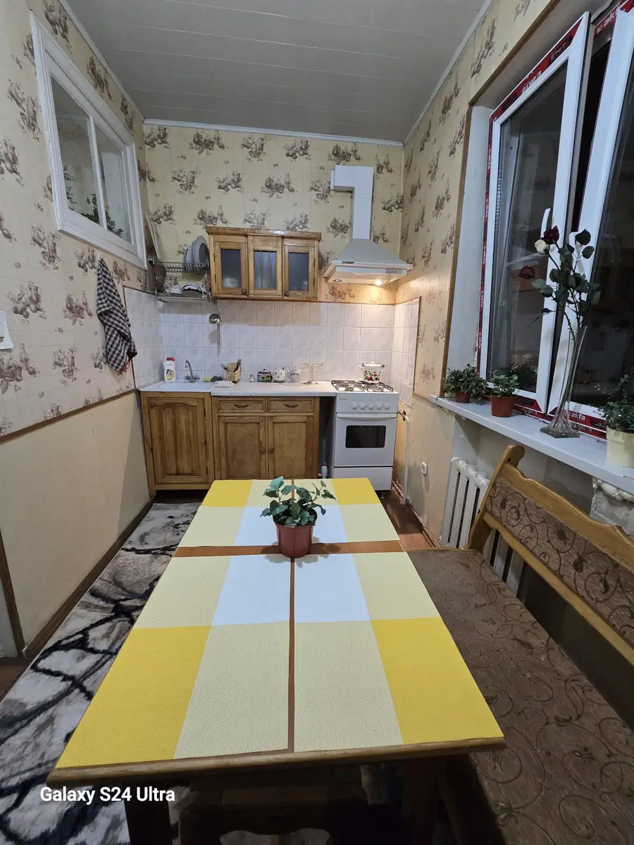 Продается 2-комнатная квартира − 54 м²
