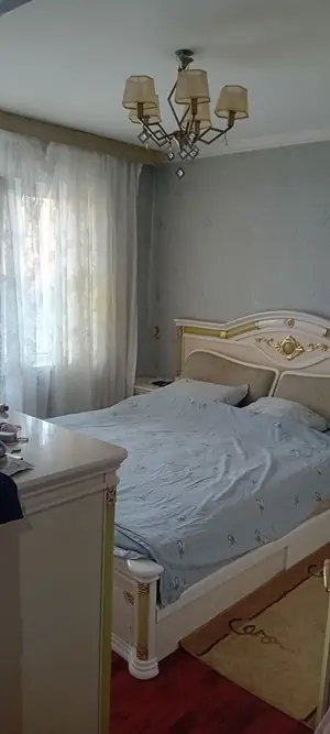 Продается 2-комнатная квартира − 60 м²