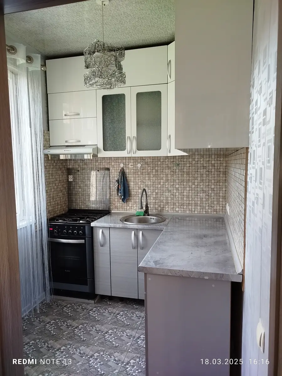 2 xonali kvartira sotiladi − 50 m²