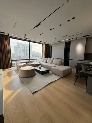 2 xonali kvartira sotiladi − 105 m²
