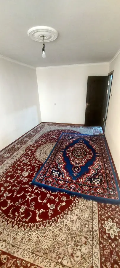 Продается 4-комнатная квартира − 80 м²