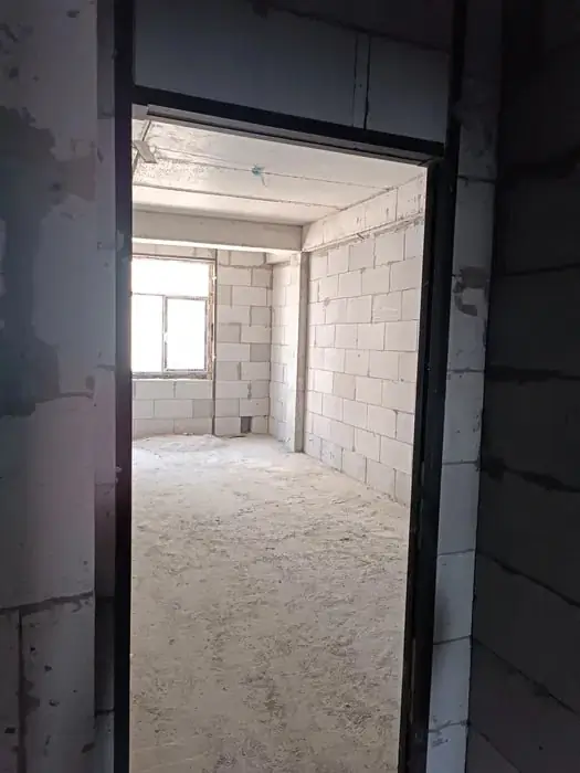 3 xonali kvartira sotiladi − 80 m²