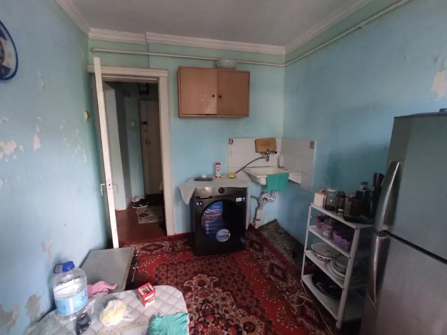 1 xonali kvartira sotiladi − 28 m²