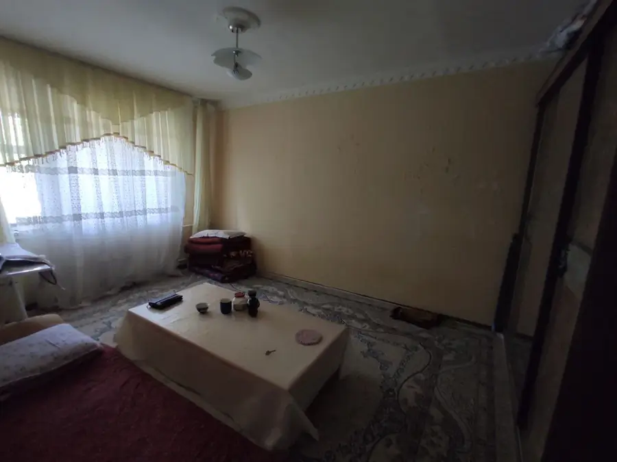 1 xonali kvartira sotiladi − 28 m²