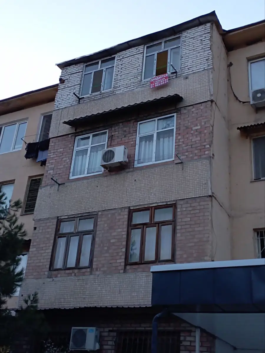 Продается 2-комнатная квартира − 43 м²