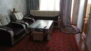 Продается 2-комнатная квартира − 43 м²