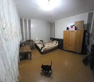 Продается 2-комнатная квартира − 42 м²