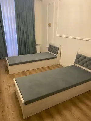 Продается 4-комнатная квартира − 121 м²