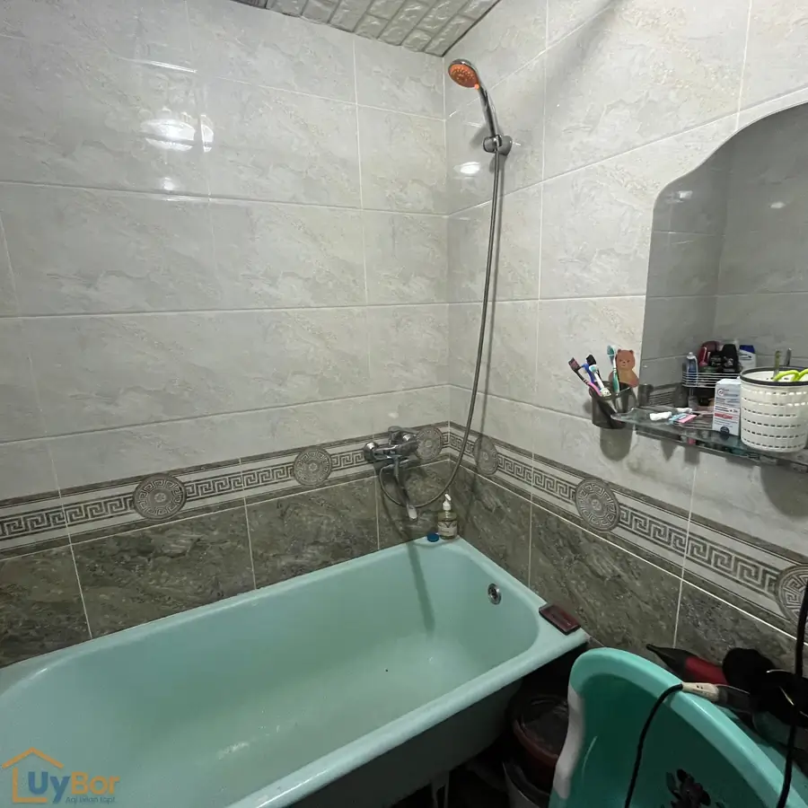 Продается 2-комнатная квартира − 33 м²
