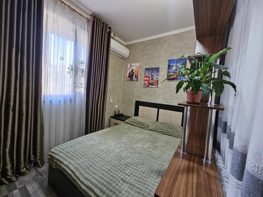 Продается 1-комнатная квартира − 44 м²
