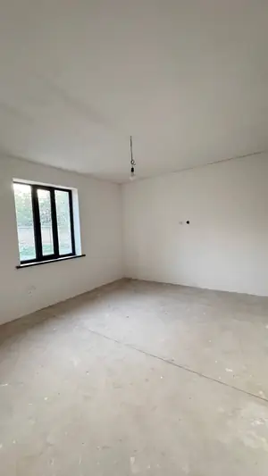Yer uchastkasi sotiladi − 5 sot.