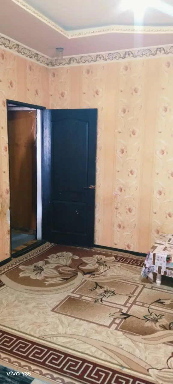 Продается 1-комнатная квартира − 43 м²