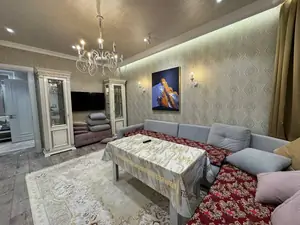 Продается 3-комнатная квартира − 102 м²