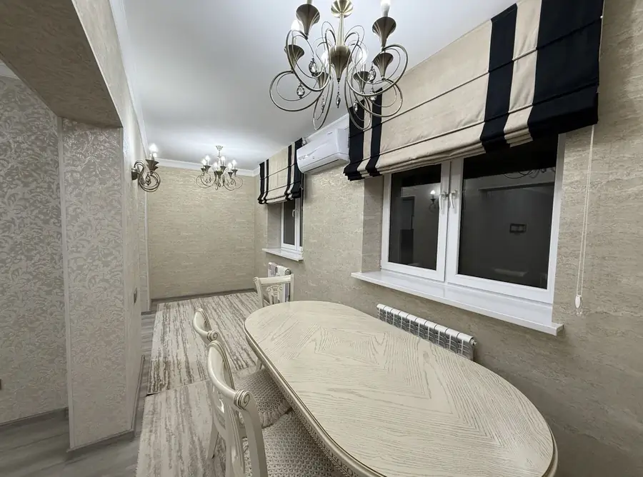 3 xonali kvartira sotiladi − 95 m²