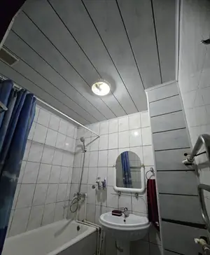 Продается 4-комнатная квартира − 105 м²