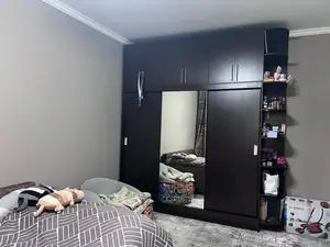 Продается 1-комнатная квартира − 43 м²