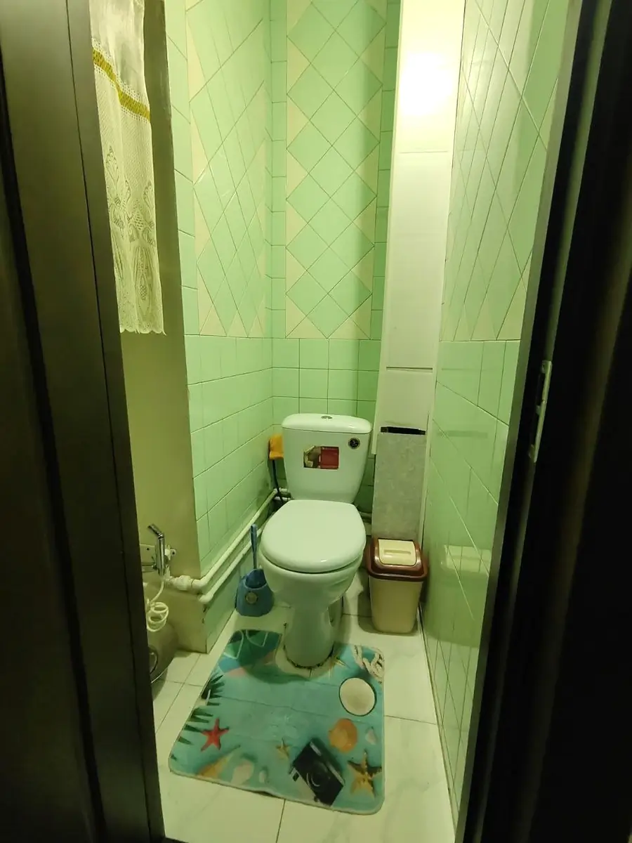 4 xonali kvartira sotiladi − 78 m²