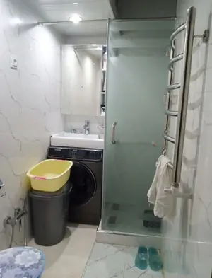 Продается 3-комнатная квартира − 66 м²