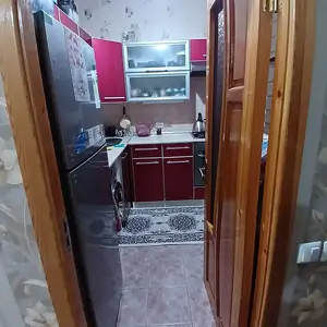 Продается 3-комнатная квартира − 64 м²