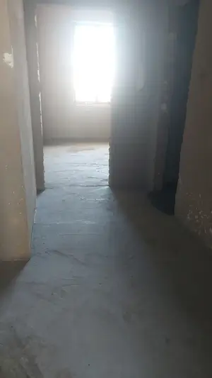 Продается 1-комнатная квартира − 57 м²