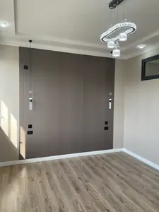3 xonali kvartira sotiladi − 87 m²