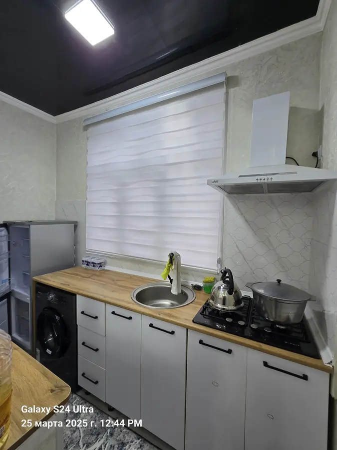 Продается 1-комнатная квартира − 33 м²