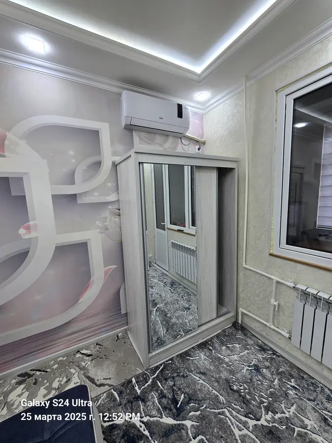 Продается 1-комнатная квартира − 33 м²