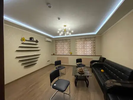 Ofis − 179 m², 1/9 qavat