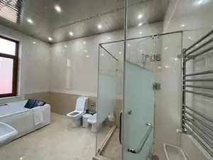 2 qavatli uy − 330 m², 5.5 sot. 